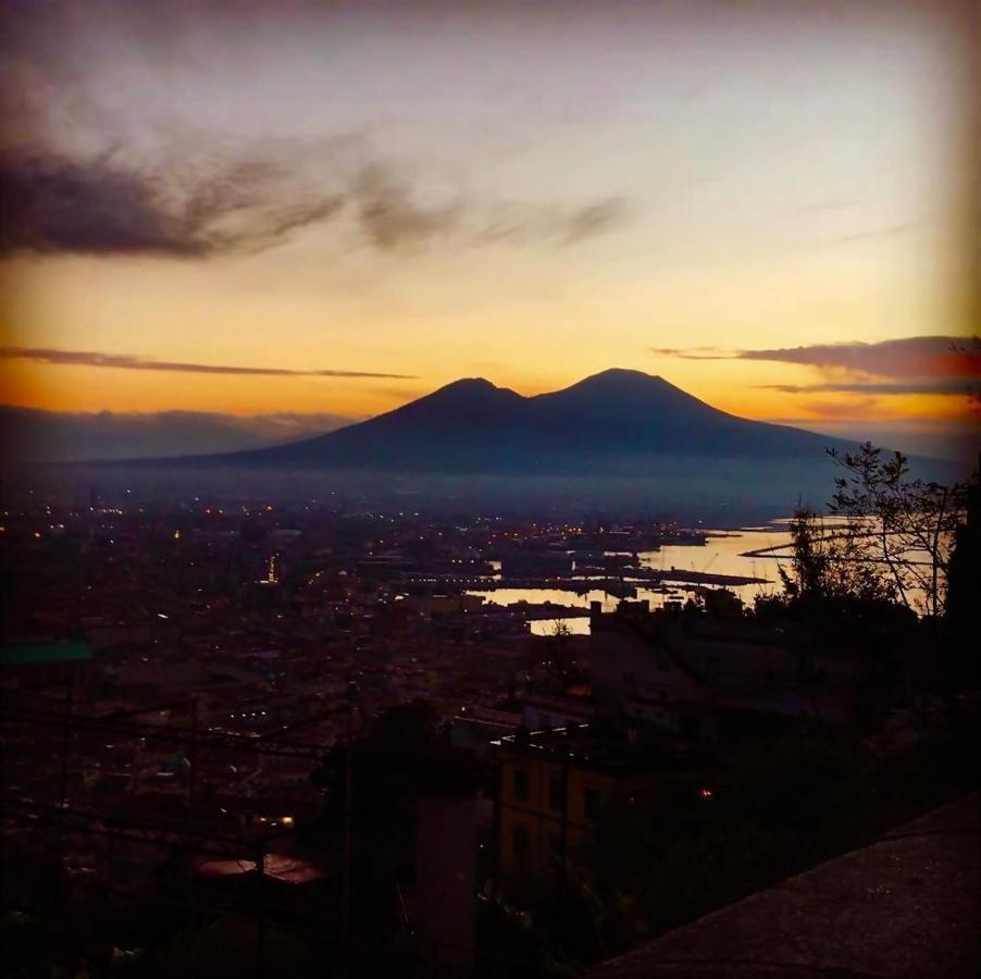 New Little House Hotel Napoli Exterior foto